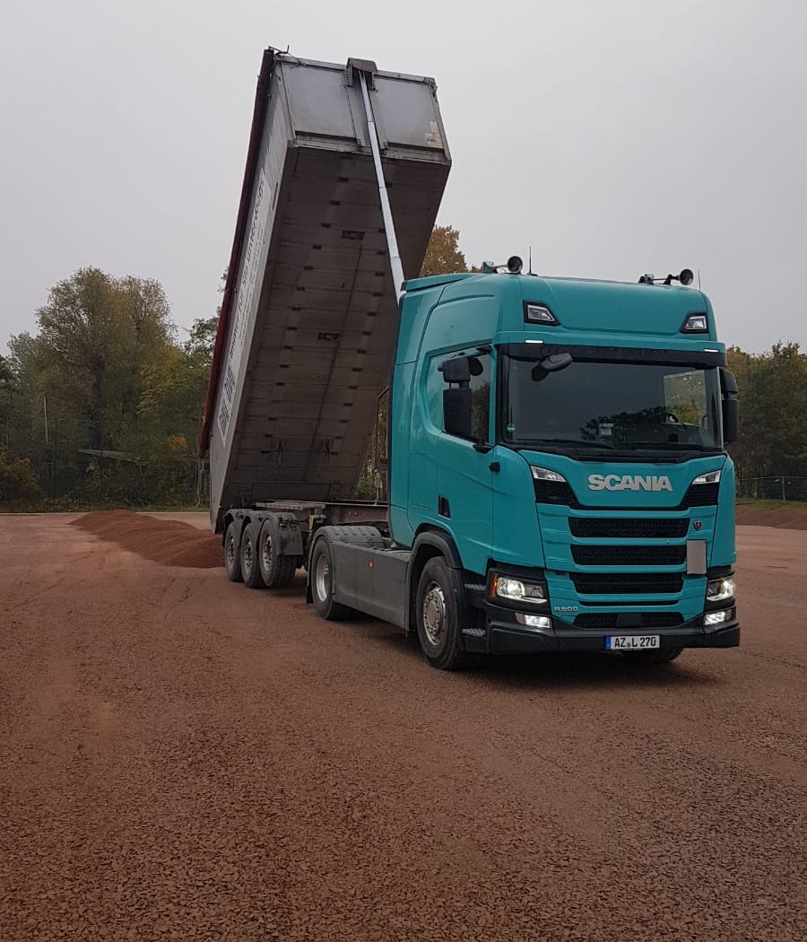 Fahrzeug der Lawall Transporte GmbH